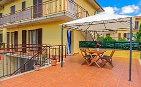 Casa Leah